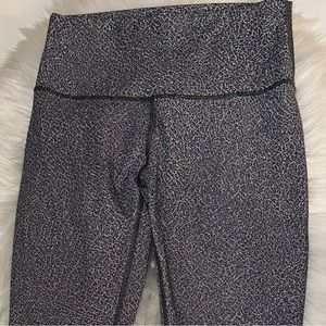 Lululemon crop leggings
